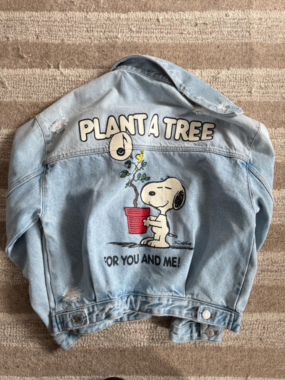 Zara Light Blue Jean Jacket with I ♥ Snoopy Patch - Picture 4 of 5